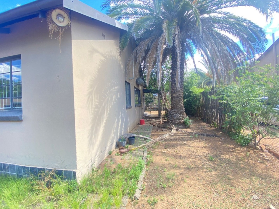 5 Bedroom Property for Sale in Willows Free State